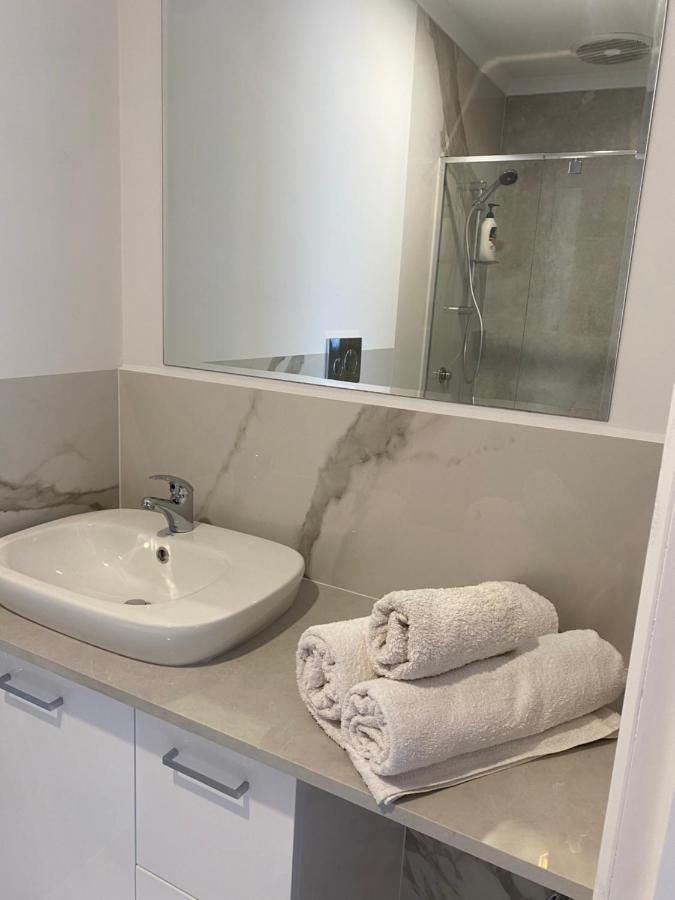 Guest Ensuite 7 Minutes From Airport Melbourne City Exterior foto